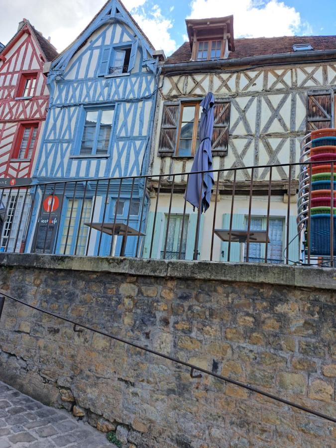 Apartamento Echappee Belle En Plein Coeur D Auxerre Exterior foto